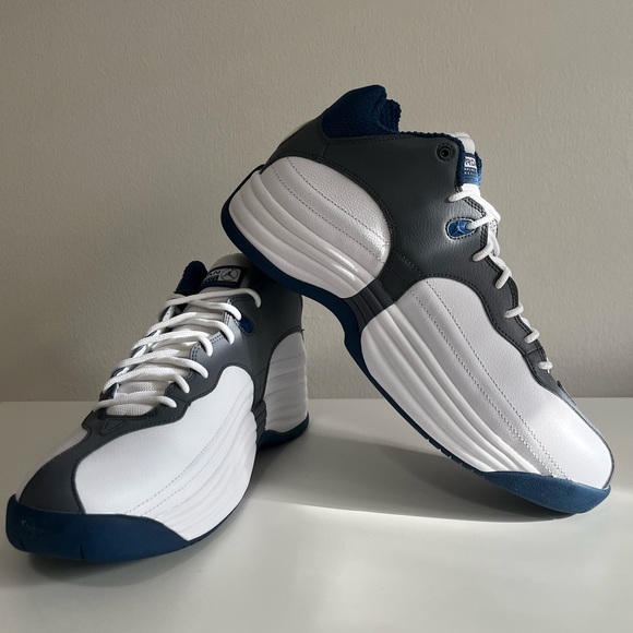 SOLD - Jordan Jumpman Team 1 - Picture 3 of 4